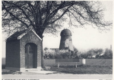 Kleinenbroich Antoniuskapelle mit Mühle ca.1987
